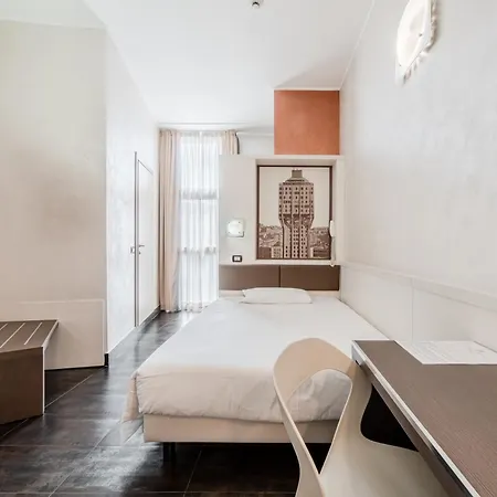 ميلانو فندق 3*