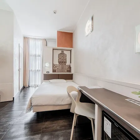 ميلانو فندق